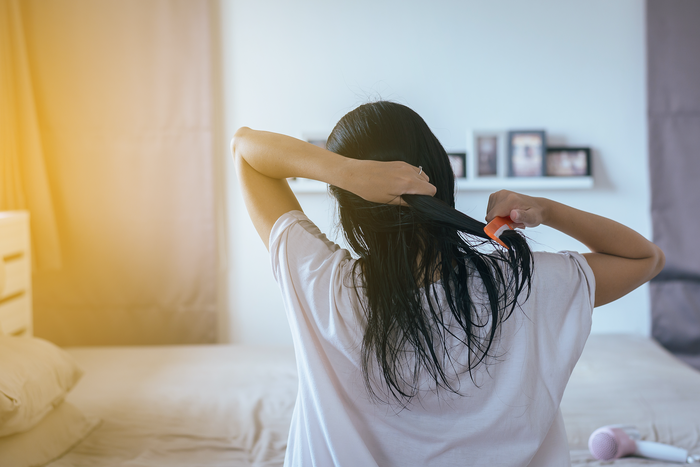 Learn what can happen when you go to bed with wet hair.