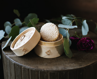 Botanical Brilliance: The Transformative Power of Essential Oils in Haircare Formulations