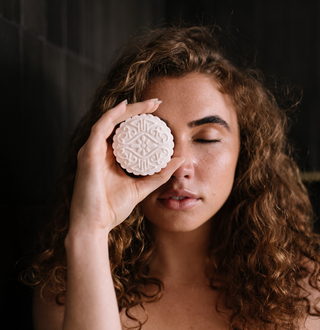 Achieving Balanced Scalp Health with pH-Balanced Hair Care Products