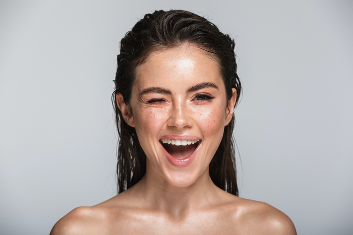 How to get the "wet look" hairstyle this summer.