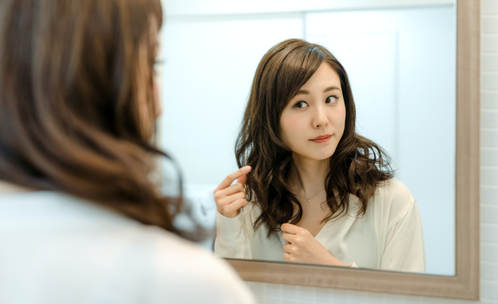 Here are 5 things you’re doing that are damaging to your hair.