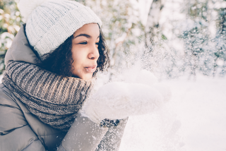 Here are 6 tips for keeping your hair healthy in the winter.