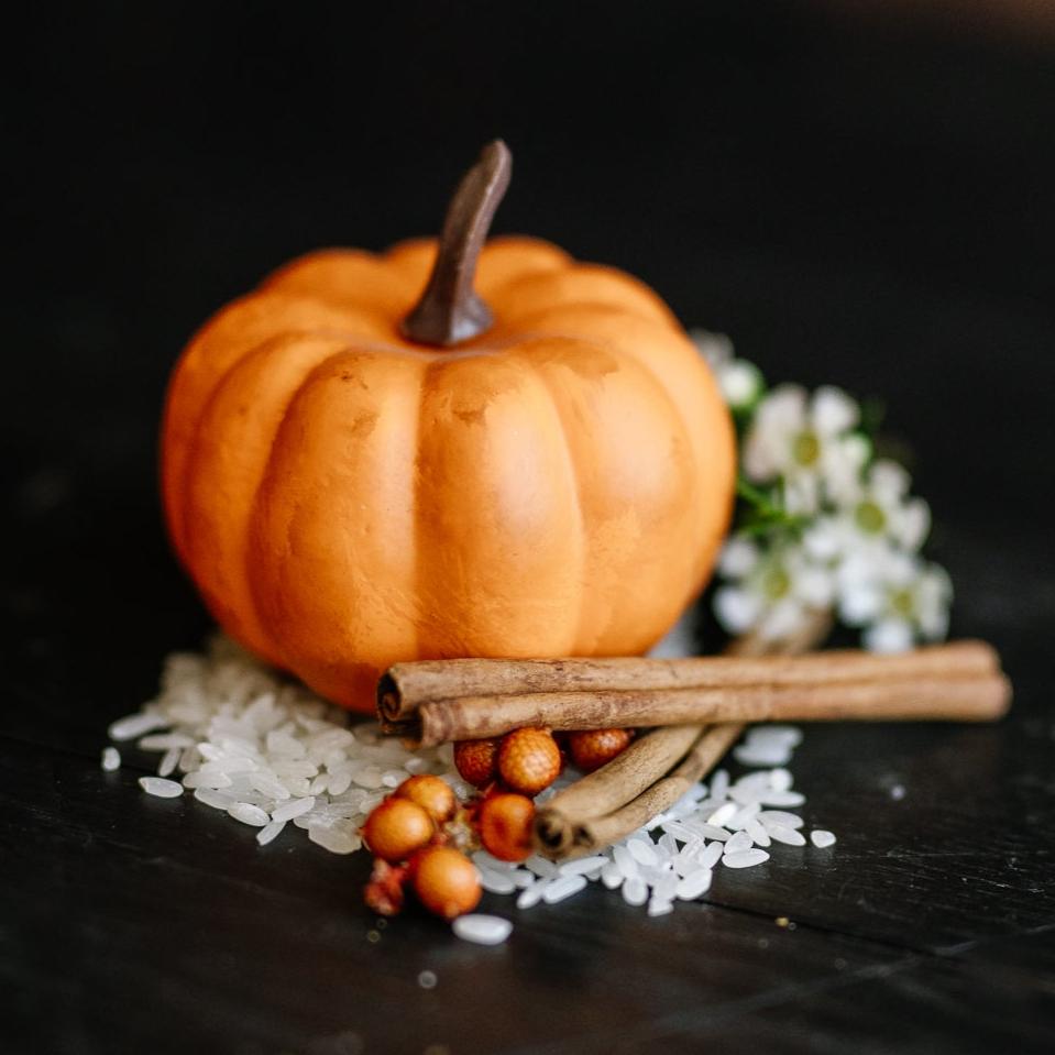 LIMITED Sugar Scrub Bar | Pumpkin Spice - angle 2