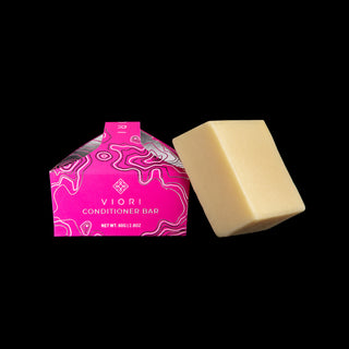 Viori Peach Hibiscus Conditioner Bar with pink packaging